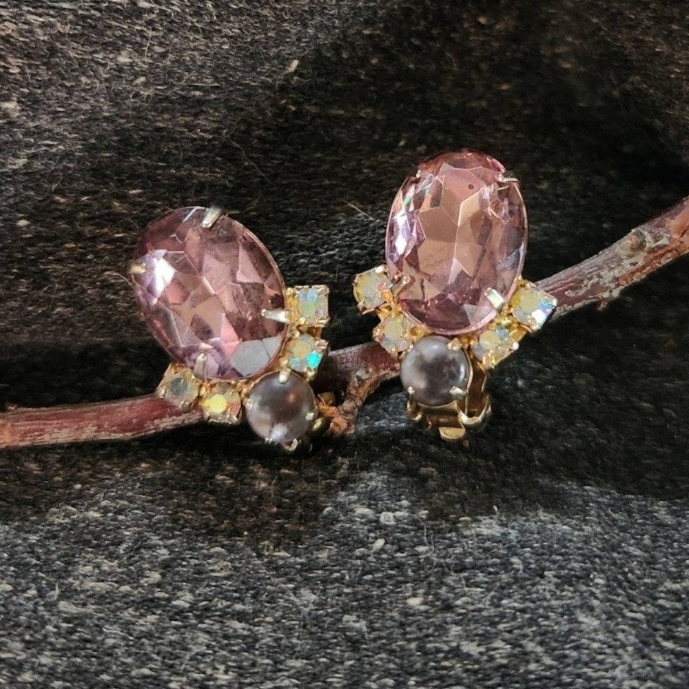 Vintage 50s Clip-On Earrings Signed Garne lg Lavender Rhinestone Gold-Tone Rare